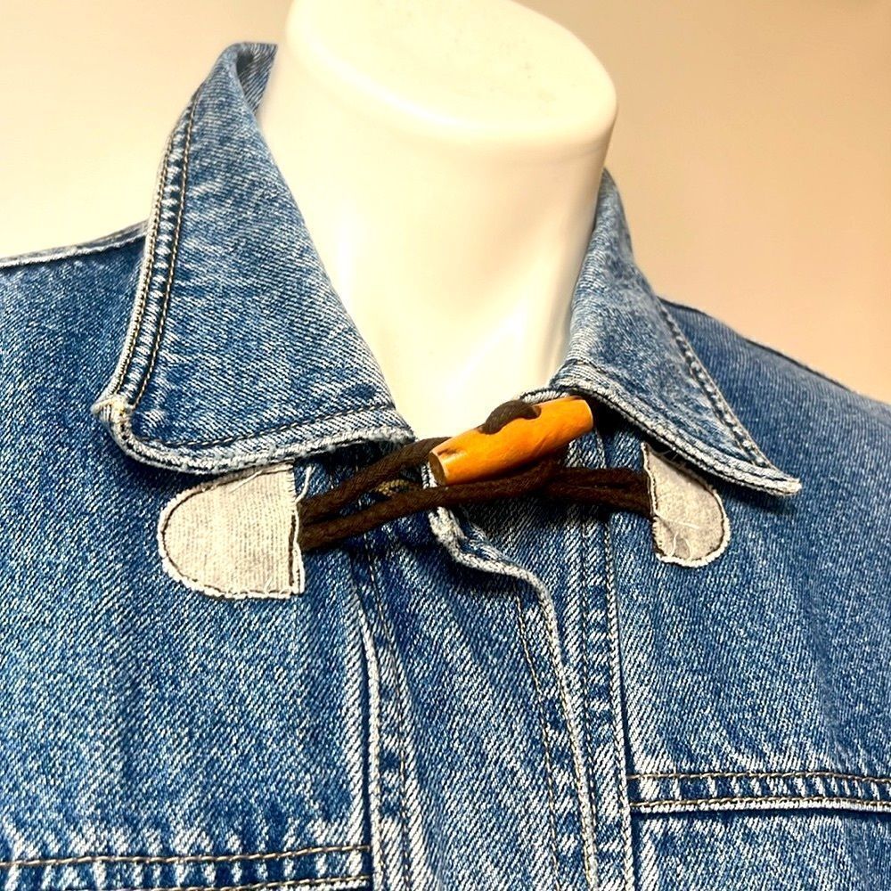 Liz Claiborne vintage denim jacket - Picture 3 of 11